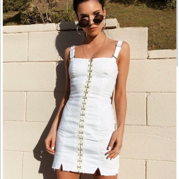 NWT For Love & Lemons Monika Hook Eye Front Mini Dress White Small - Picture 1 of 2